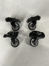 Samsonite Winfield 3 DLX  25 in Set of 4 Wheels U7